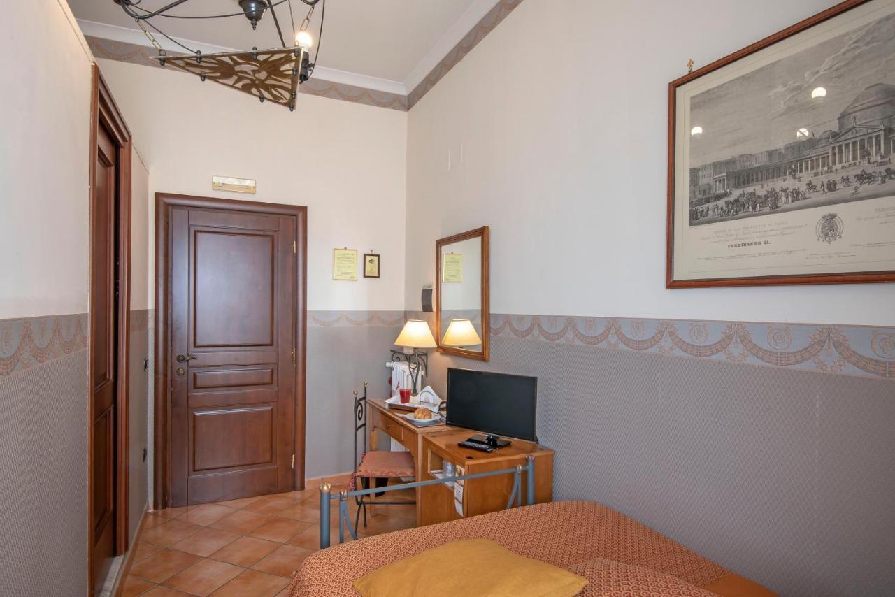 נאפולי Pinto-Storey Hotel מראה חיצוני תמונה