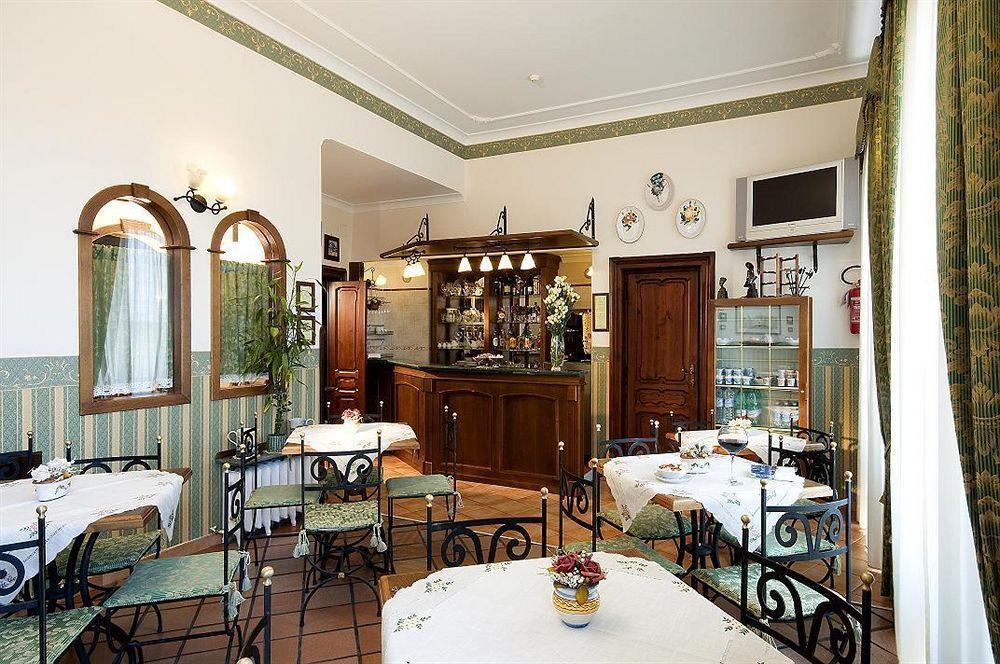 נאפולי Pinto-Storey Hotel מראה חיצוני תמונה