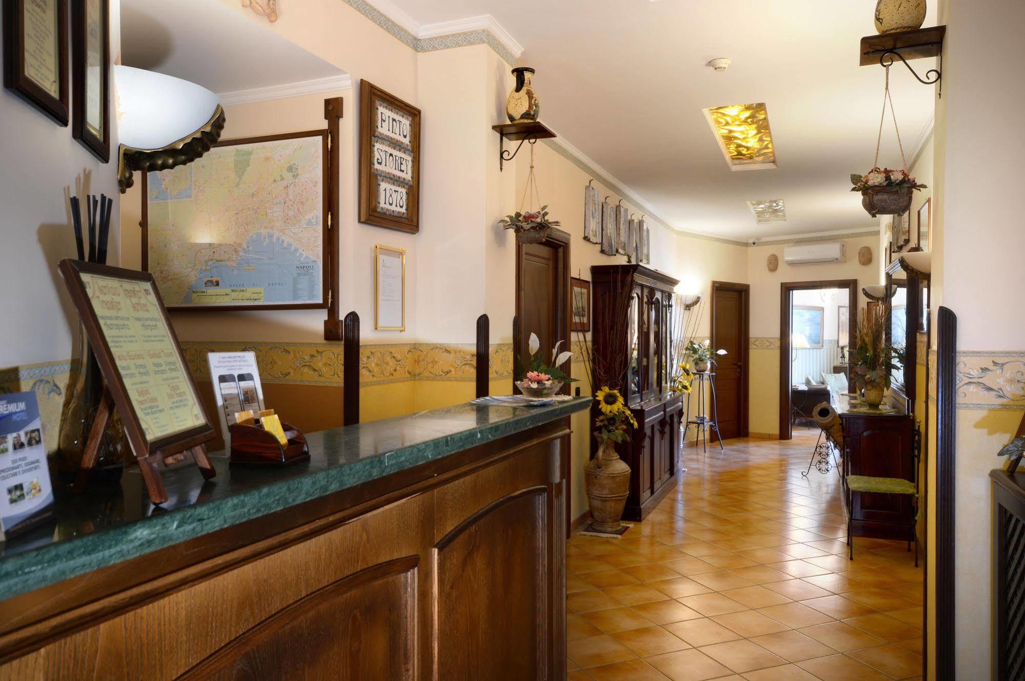 נאפולי Pinto-Storey Hotel מראה חיצוני תמונה