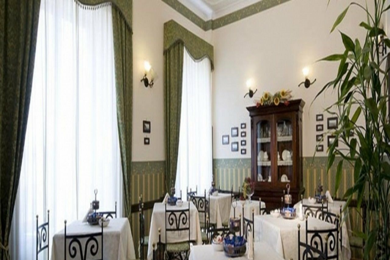 נאפולי Pinto-Storey Hotel מראה חיצוני תמונה